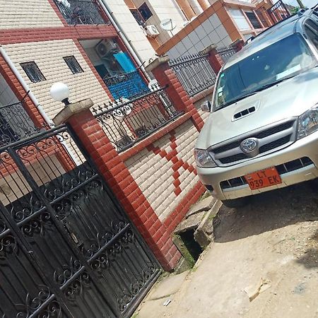 Ange Raphael Hotel Douala Exterior photo